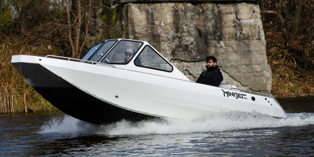 minijet defender, jet boat, twin engine