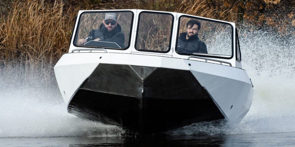 minijet defender, jet boat, twin engine