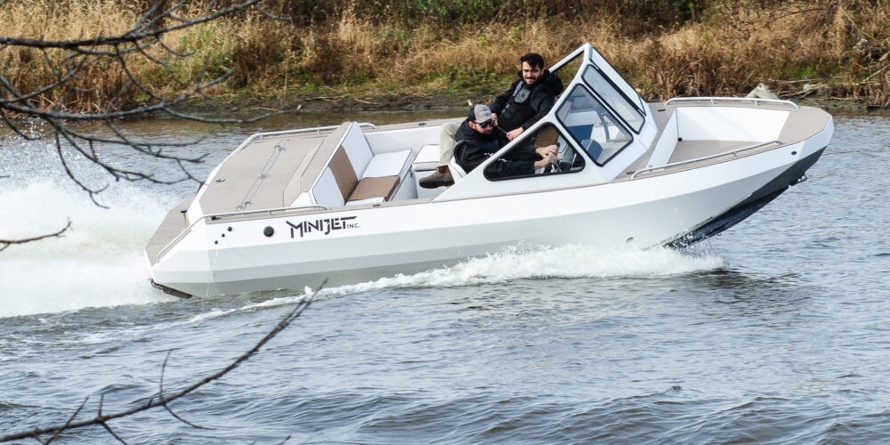 minijet defender, jet boat, twin engine