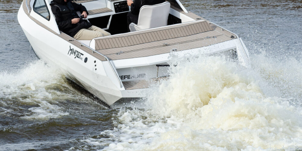 minijet defender, jet boat, twin engine